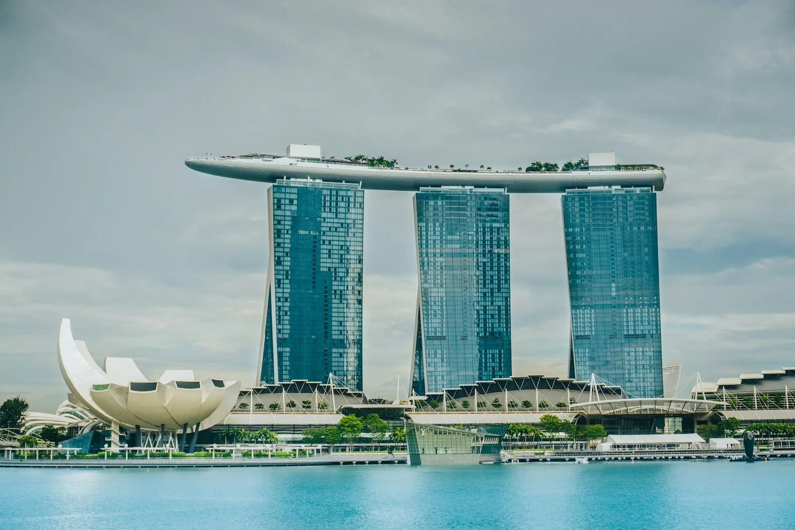 Singapore skyline at Marina Bay
